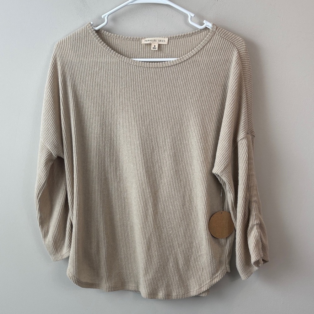 Casual Beige Knit Blouse women size small New with tags